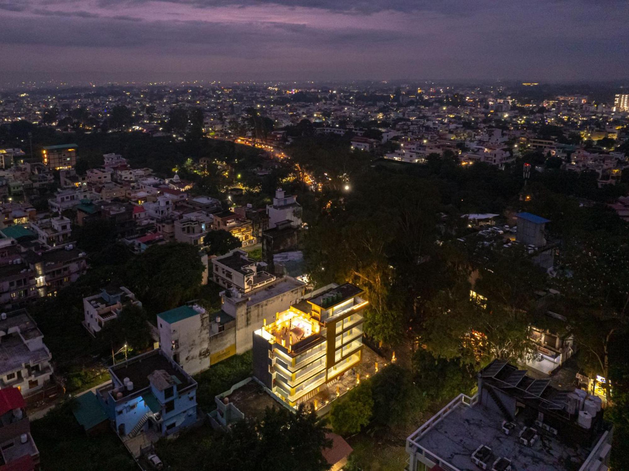 The Hosteller Dehradun Extérieur photo