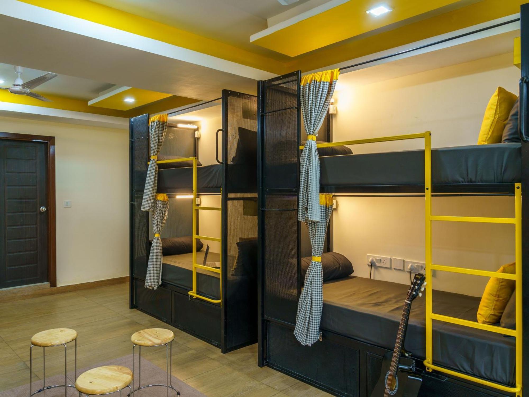 The Hosteller Dehradun Extérieur photo